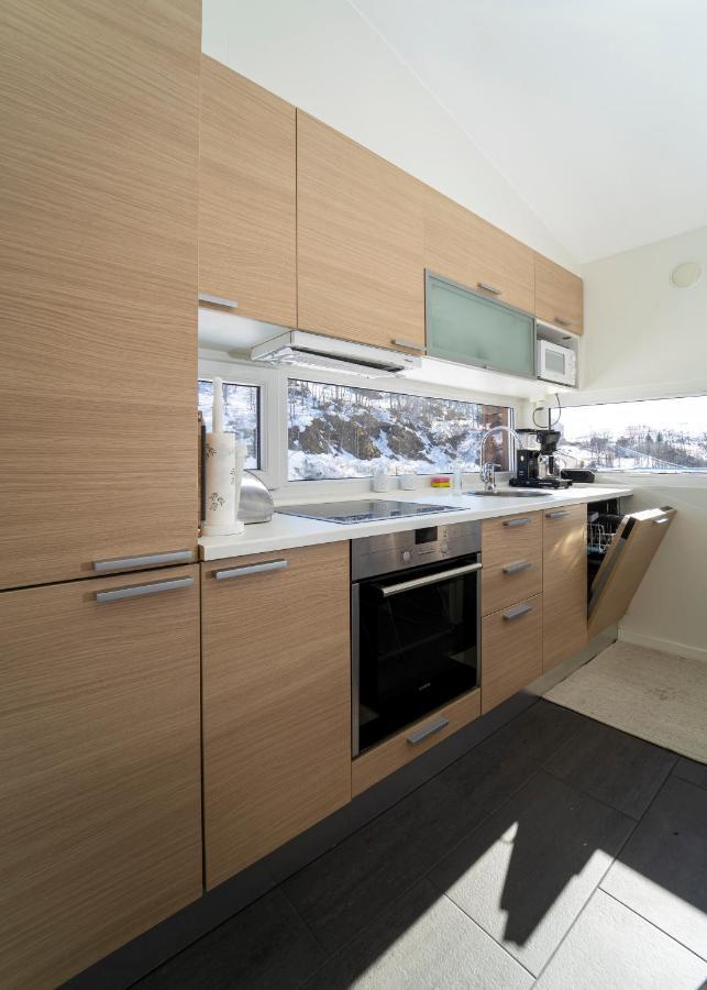 Three-Bedroom Apartment Tjorhom Exterior foto